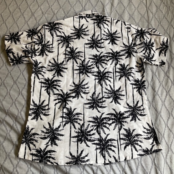 Linen Short Sleeve Button Up NWOT - Picture 4 of 4